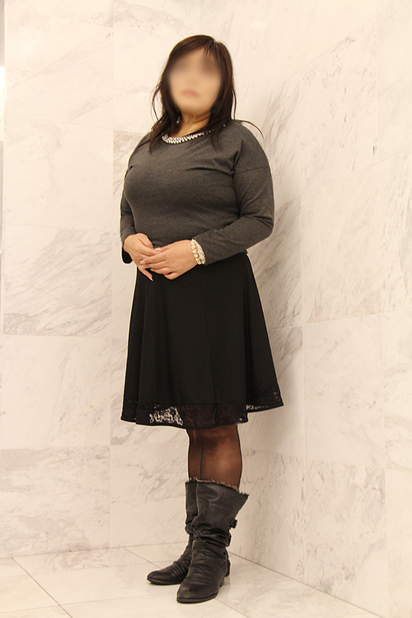 優しく包まれたいHカップ豊満熟女 薫(かおる)/福岡50代格安熟女デリヘル店 五十路マドンナ